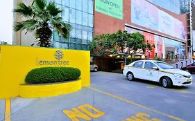 Lemon Tree Hotel, East Delhi Mall, Kaushambi Газиабад Exterior photo