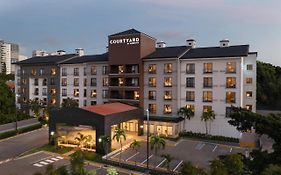 Courtyard By Marriott Santo Domingo Hotel Exterior photo