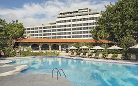 El Embajador, A Royal Hideaway Hotel Santo Domingo Exterior photo