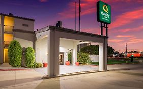 Quality Inn Tulsa Central Exterior photo