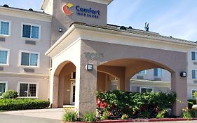 Comfort Inn & Suites Galt - Lodi North Exterior photo