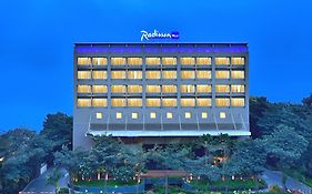 Отель Radisson Blu Bengaluru Outer Ring Road Exterior photo