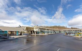 Days Inn By Wyndham Roseburg Exterior photo