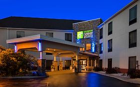 Holiday Inn Express Great Barrington, An Ihg Hotel Exterior photo