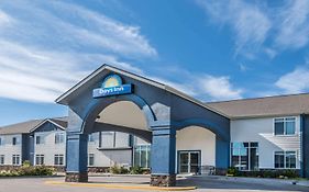 Days Inn By Wyndham Great Falls Exterior photo