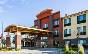 Quality Inn & Suites Airport North Sioux Falls Exterior photo