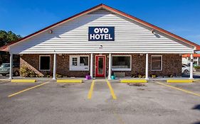 Oyo Hotel Ridgeland East Exterior photo