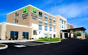 Holiday Inn Express & Suites Oswego, An Ihg Hotel Exterior photo
