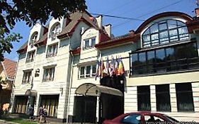 Elite Hotel Oradea Exterior photo