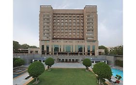 Jaypee Vasant Continental Hotel New Delhi Exterior photo