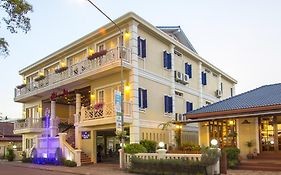 Le Bouton D'Or Boutique Hotel Thakhek Exterior photo