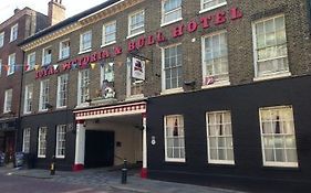 The Royal Victoria & Bull Hotel Rochester  Exterior photo