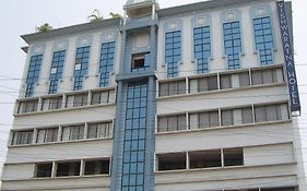 Vishwaratna Hotel Guwahati Exterior photo