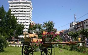 Hotel Decebal Bacau Exterior photo