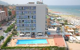 Hotel Majestic Pesaro Exterior photo