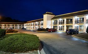 Quality Inn & Suites Fayetteville I-95 Exterior photo