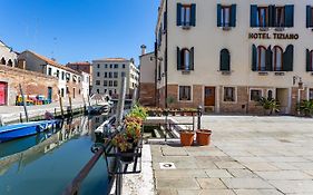 Hotel Tiziano Venice Exterior photo