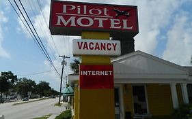 Pilot Motel Holly Hill Exterior photo