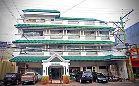 Hotel Galleria Davao Exterior photo