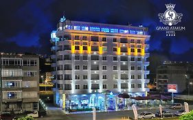 Grand Atakum Hotel Samsun Exterior photo