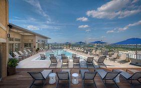 Global Luxury Suites Near Pentagon City Arlington Exterior photo