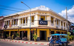 Inthira Thakhek Hotel Exterior photo