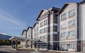 Microtel Inn And Suites By Wyndham Kitimat Exterior photo