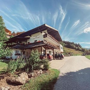 Fruhstuckspension Auer - Haus Kargl Schladming Exterior photo