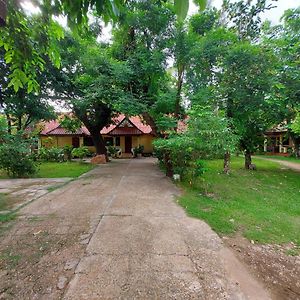 Anouxa Riverview Guesthouse Champasak Exterior photo