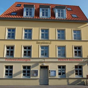 Zum Goldenen Anker Aparthotel Stralsund Exterior photo