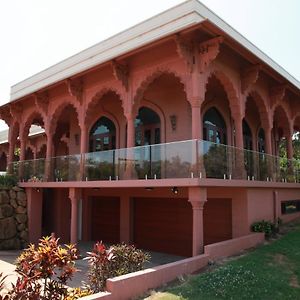 Jodha Bai Retreat Hotel Terranora Exterior photo