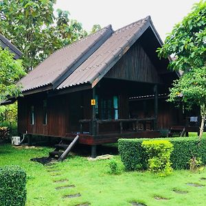 Baan Maikhiangphu Wang Nam Khiao Hotel Nakhon Ratchasima Exterior photo