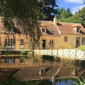 Le Moulin De Corneil Bed & Breakfast Mezilles Exterior photo