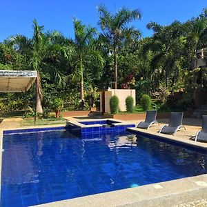 Studio-Type Villa For 8Pax + Pool Puerto Princesa Exterior photo