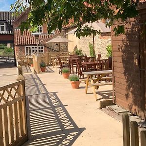 The Boot And Shoe Inn Flintham Exterior photo