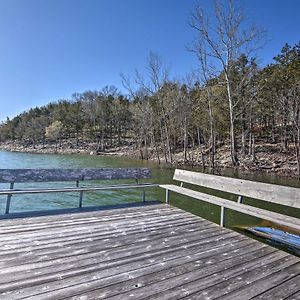Lakefront Table Rock Getaway With Private Swim Dock! Golden Exterior photo