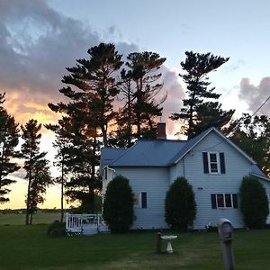 Quiet Farmhouse Retreat With Fire Pit - Pets Welcome! Milltown Exterior photo