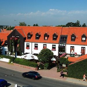 Park Hotel Pruhonice Exterior photo