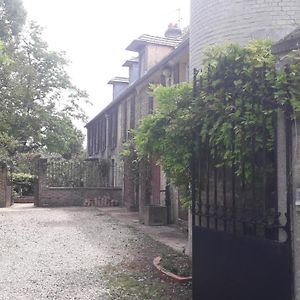 Les Salons Fleuris Bed & Breakfast Saint-Ouen-l'Aumone Exterior photo