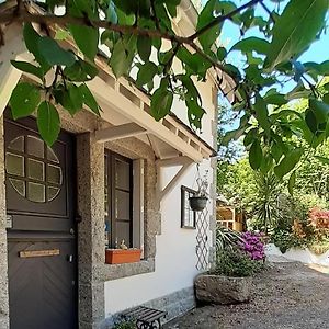 Chambre D'Hotes De La Roche Tremblante Huelgoat Exterior photo