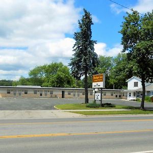 Budget Inn Long Prairie Exterior photo