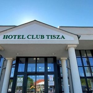 Hotel Club Tisza Lakitelek Exterior photo