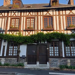 La Gaudiniere Bed & Breakfast Lyons-la-Foret Exterior photo