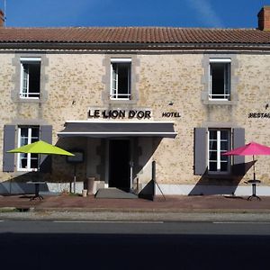 Le Lion D'Or Hotel Avrille  Exterior photo