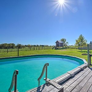 Monett Family Ranch Home With Fireplace And Huge Deck! Exterior photo