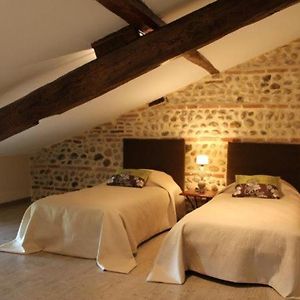 Terre De Garance Bed & Breakfast Lagardelle-sur-Leze Room photo
