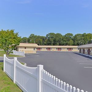 Americas Best Value Inn - Port Jefferson Station - Long Island Exterior photo