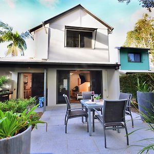 Retreat In Renovated 2 Bedroom Townhouse Noosaville Exterior photo