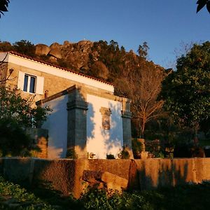 Quinta De Sao Pedro De Vir-A-Corca Em Monsanto Bed & Breakfast Exterior photo