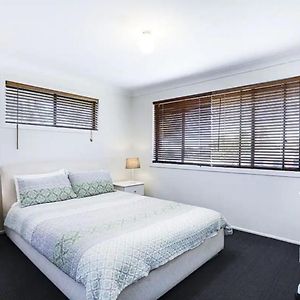 Private Room In Pleasant Ashmore Gold Coast Exterior photo